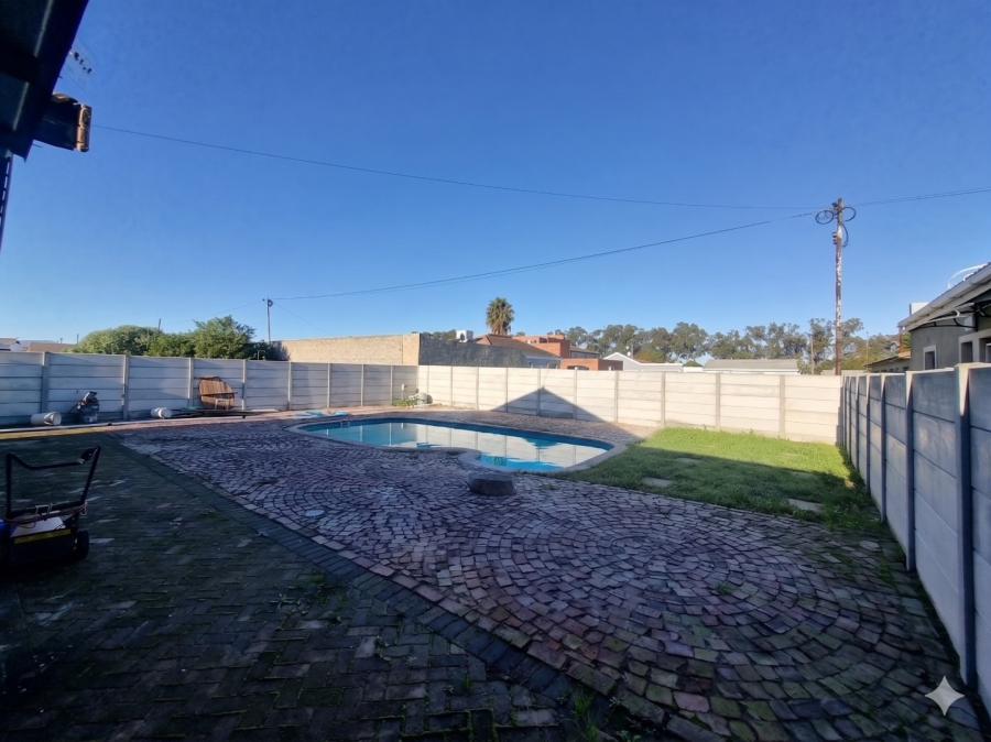 3 Bedroom Property for Sale in Croydon Western Cape